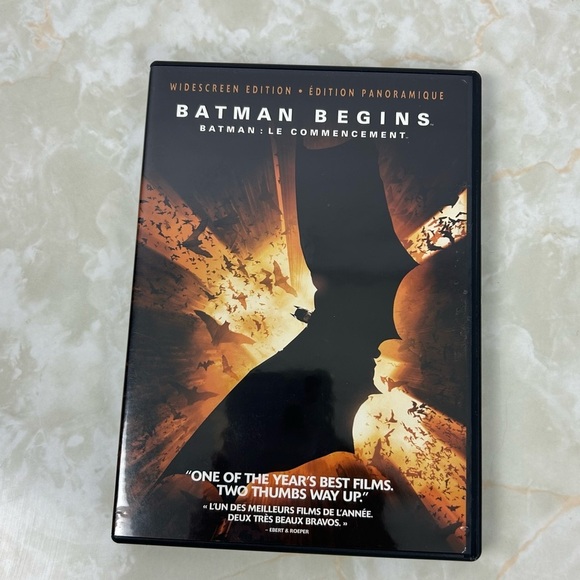 Batman Begins DVD - Picture 1 of 4